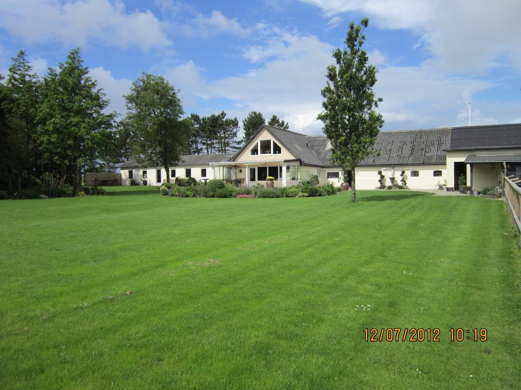 Bakkegarden Homestay Spottrup ภายนอก รูปภาพ